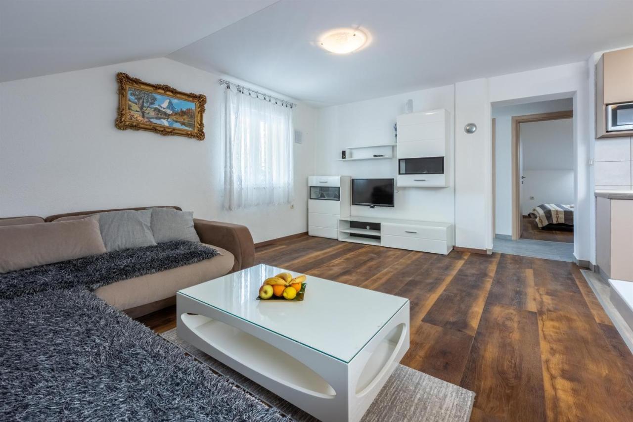 Apartments Mirela Crikvenica Zewnętrze zdjęcie